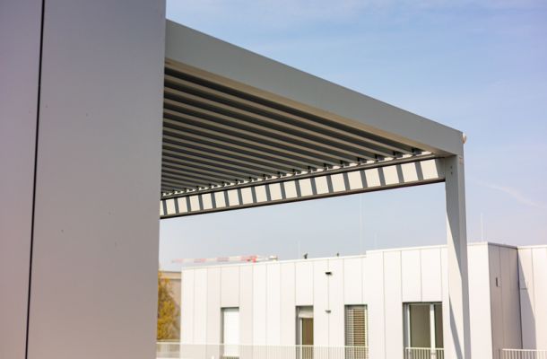 Velika nagradna igra – kupite pergolo podjetja Dekor Senčila in sodelujte za vračilo 5.000 EUR!